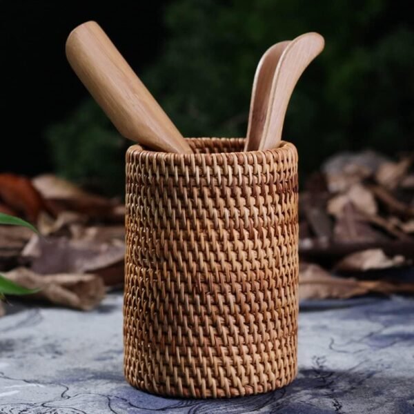 Handmade Vine Desk Organizer Pen Container Box Tea Caddy Makeup Brushes Holder Stand, Rattan Pencil Holder, Boho Table Décor Office Cups Organizer for Desk, Stationery, Flower Vase, Brown, (Cylinder)